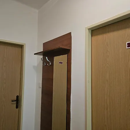 Hotel Trim