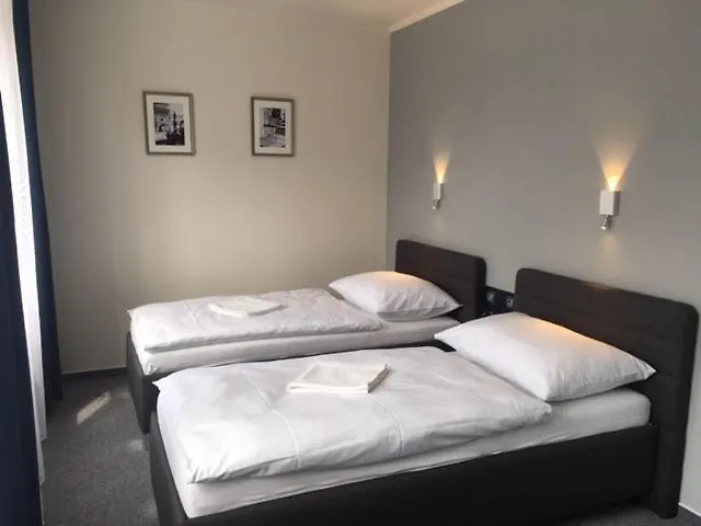 整洁酒店 2* 帕尔杜比采