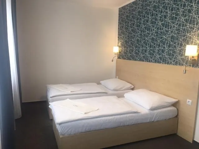 整洁酒店 酒店
